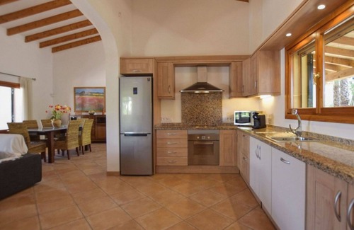 Crestatx Villa | Stunning private villa for 6 guests with A/C, private pool, WIFI, TV and patio
