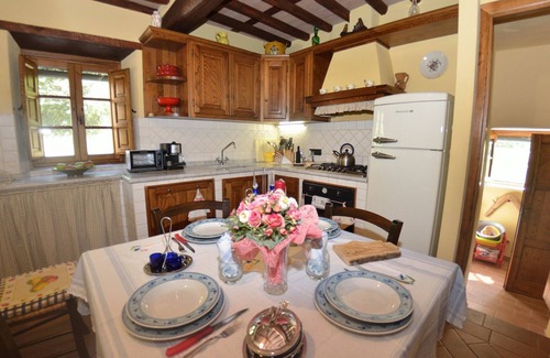 Pescaglia Villa | Stunning private villa with WIFI, private pool, TV, pets allowed and panoramic view, close to Lu.