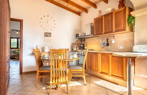 Algaida House | Stunning private villa for 4 people with private pool, WIFI, A/C, TV, patio and panoramic view
