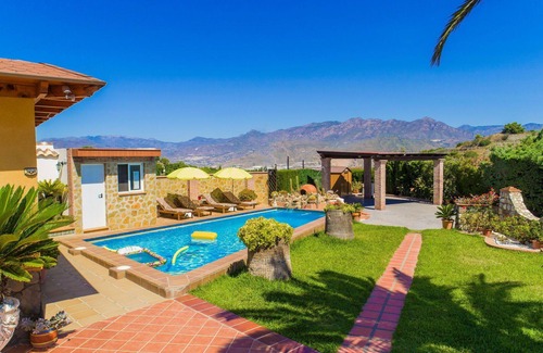 Motril Villa | Stunning private villa for 4 guests with private pool, WIFI, A/C, TV and terrace