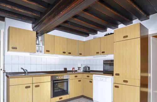 Mauth House | Stunning private villa for 12 people with WIFI, TV, patio and parking