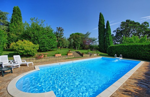 Cetona Villa | Stunning private villa for 7 people with A/C, private pool, TV and panoramic view