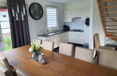 Municipality of Echt-Susteren House | Stunning private villa for 10 guests with pool, WIFI, TV and terrace