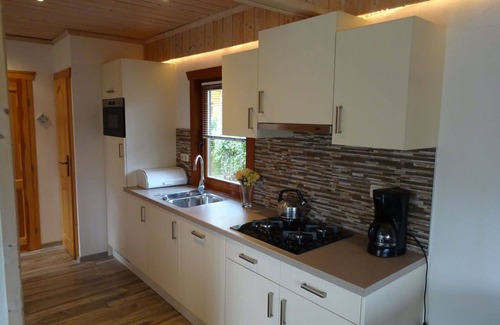Susteren House | Stunning private villa for 6 people with WIFI, pool, TV and terrace