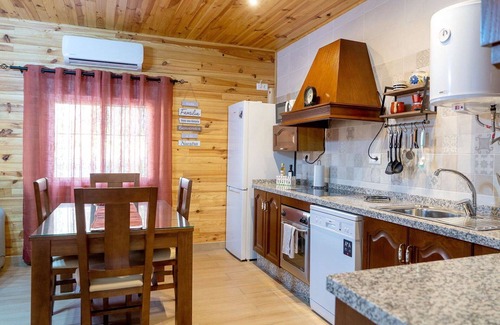Cabra Villa | Stunning private villa for 4 people with A/C, WIFI, private pool, TV, terrace and pets allowed