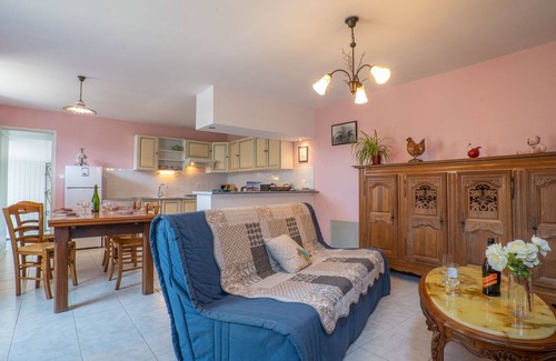 Ploumilliau House | Stunning private villa for 4 people with WIFI, TV, patio and pets allowed