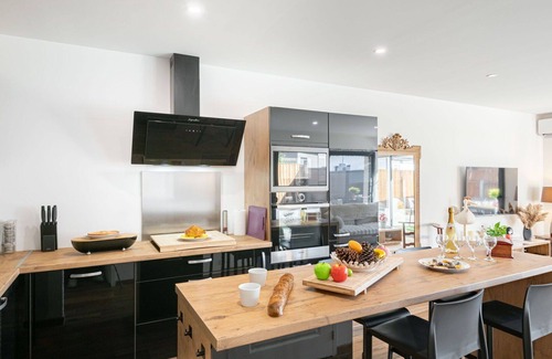 Mimizan-Plage House | Stunning private villa for 4 people with A/C, WIFI, TV, terrace and pets allowed