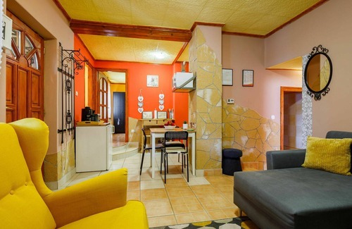 Balatonkeresztur House | Stunning private villa for 5 people with WIFI, hot tub, TV and terrace