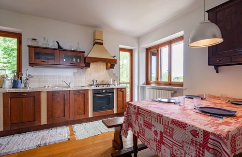 Bossolasco House | Stunning private villa for 8 guests with WIFI, TV, balcony and pets allowed