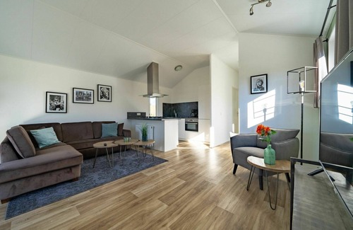 Biddinghuizen House | Stunning private villa for 6 guests with WIFI, pool, TV and terrace