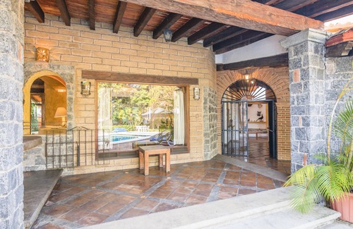 Cuernavaca Villa | Stunning property, with wide open spaces, beautiful pool.