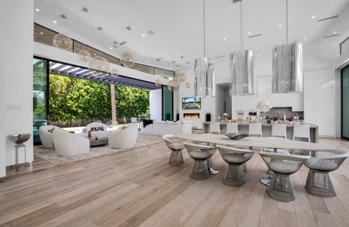 Rancho Mirage House | Stunning Rancho Mirage HomenOperable Walls, Indoor-Outdoor Living, Pool, Fitness