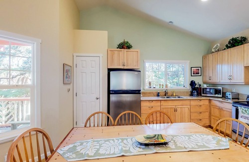Volcano House | Stunning retreat w/a full kitchen, gas fireplace, furnished lanais, & WiFi
