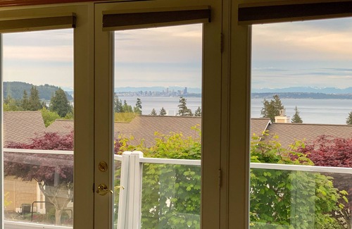 Manchester House | Stunning Royal View House