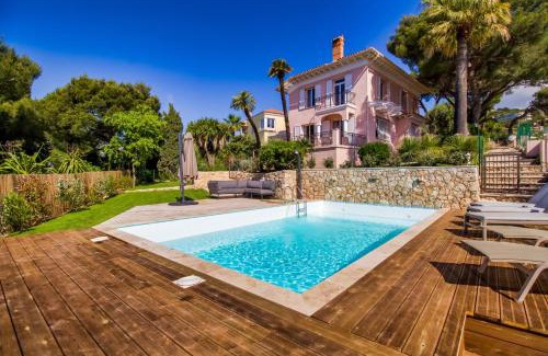 Villefranche-sur-Mer Villa | Stunning seaview villa. Villefranche Sur Mer