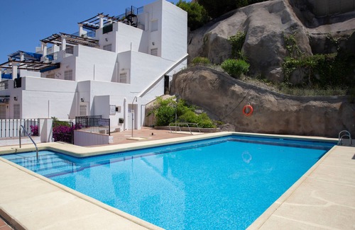 La Parata Apartment | Stunning seaviews 5 mins walk beach.shops restaurants . UK TV FREE WIF