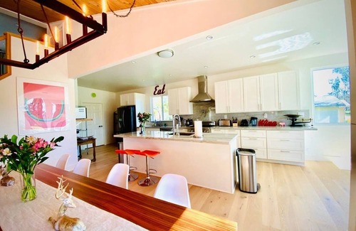 Sonoma House | Stunning Sonoma House, 10 acres -Newly renovated!