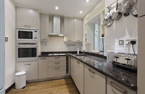 Paddington Apartment | Stunning spacious 3 Bed/4 Bath Apt In Bayswater/Paddington near Hyde Park