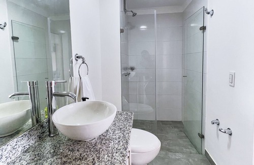 Granada Apartment | Stunning Studio in Granada - Entertainment Capital
