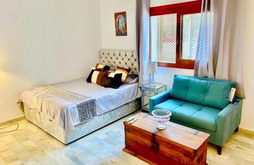 Marbella Bed & Breakfast | Stunning suite at Hotel Del Golf, 5 stars and frontline Golf, Porto Banus, Marbella