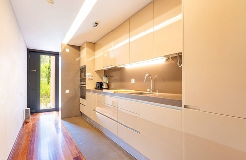 Carvalhal House | Stunning Tróia I by LovelyStay