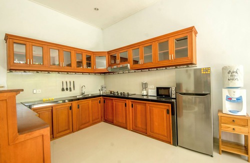 Berawa Villa | Stunning Tropical Villa with Private Pool – 10 Min to Beach & Top Spots