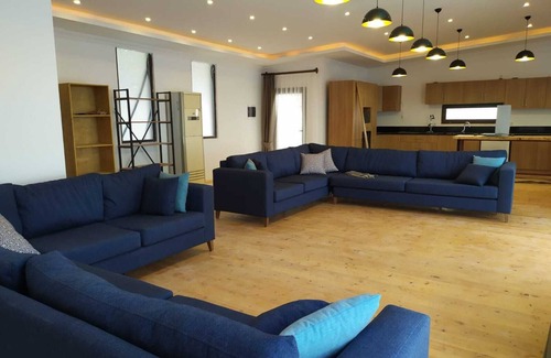 Islamlar Villa | Stunning Turquoise Retreat with 25m infinity pool and Yoga/Activity Studio