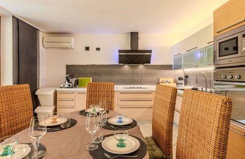 Casnate Con Bernate Villa | Stunning villa with private pool, A/C, WIFI, TV, patio, pets allowed and panoramic view