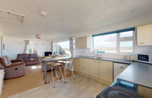 Hayle Cottage | Stunning views across St. Ives Bay and located on the South West Coastal Path