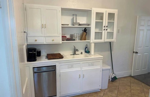 Middletown Apartment | Stunning Views & Convenient Location in San Diego
