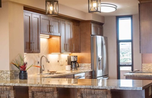 Kahana Condo | Stunning Views! Luxury Penthouse Kahana Villa E705