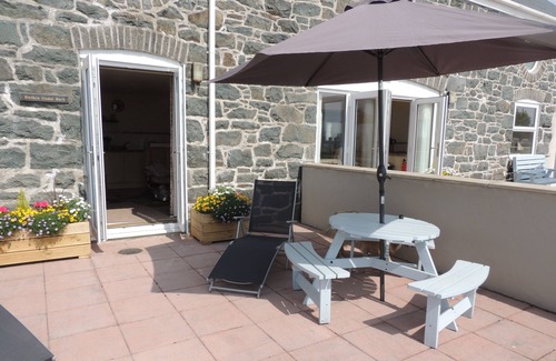 Rhyd-y-clafdy House | Stunning views of Cardigan Bay, quiet location, dogs welcome on a farm
