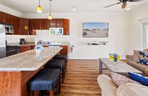 Atlantic City House | Stunning Views on "One-Of-A-Kind" Rooftop Deck! Close to Beach, all the Fun!