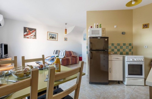 Aigues-Mortes House | Stunning villa for 4 guests with A/C, WIFI, TV and terrace