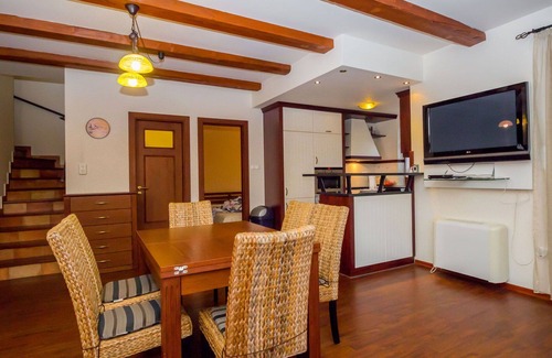Balatonoszod House | Stunning villa for 9 people with A/C, WIFI, TV, terrace and pets allowed