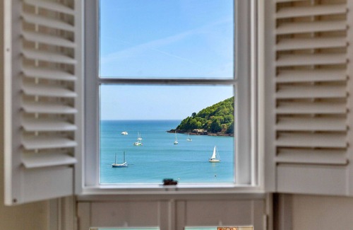 Kingsand House | Stunning villa for 12 people with WIFI, TV and pets allowed