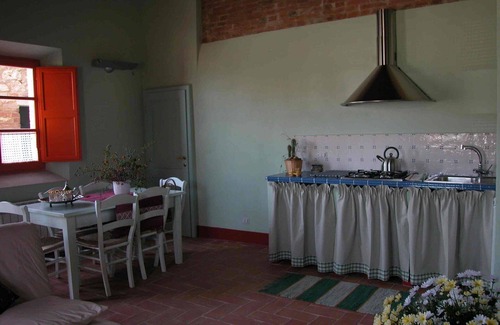 Asciano Villa | Stunning villa for 14 people with private pool, WIFI, TV, patio and panoramic view