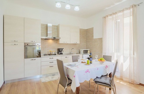 Massa House | Stunning villa for 2 people with WIFI, TV and terrace
