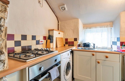 Bradwell House | Stunning villa for 4 guests with WIFI, pets allowed and parking