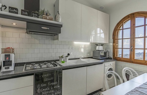 Sanremo Villa | Stunning villa for 4 guests with A/C, WIFI, patio and pets allowed