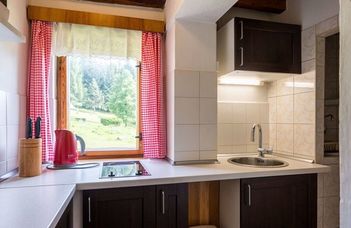 Vitkovice House | Stunning villa for 6 guests with WIFI, TV, terrace, pets allowed, panoramic view and parking