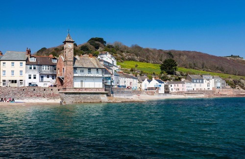 Kingsand House | Stunning villa for 6 people with WIFI and pets allowed