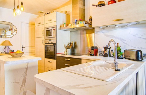 Montauroux House | Stunning villa for 4 guests with private pool, WIFI, A/C, TV and terrace