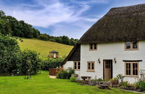 Blandford Forum House | Stunning villa for 6 guests with WIFI and terrace
