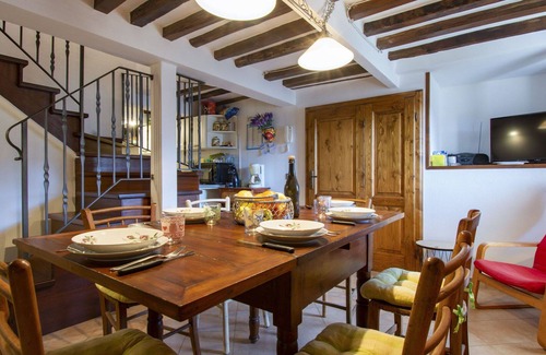 Casoli House | Stunning villa for 6 people with private pool, WIFI, TV, terrace and pets allowed