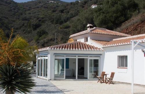 Arenas Villa | Stunning Villa near Velez-malaga