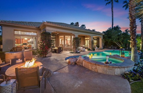La Quinta Villa | Stunning Villa on the PGA West Golf Course. 5 Min to Festivals
