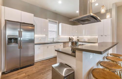 Mid-City House | Stunning Villas with Modern & Open Layout