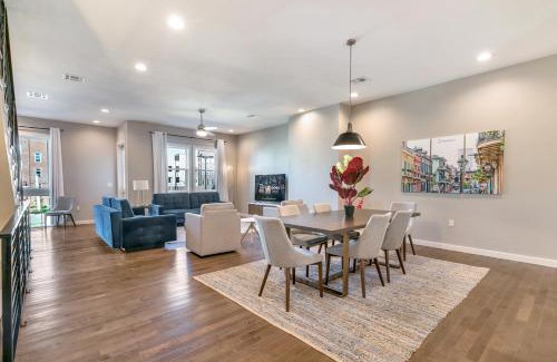 Mid-City House | Stunning Villas with Modern & Open Layout