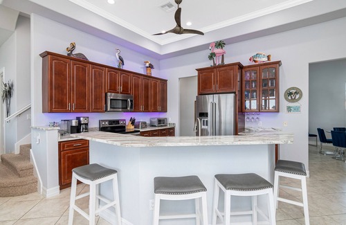 Marco Island House | Stunning Water Views on Landmark Bay, Quick walk to the Beach